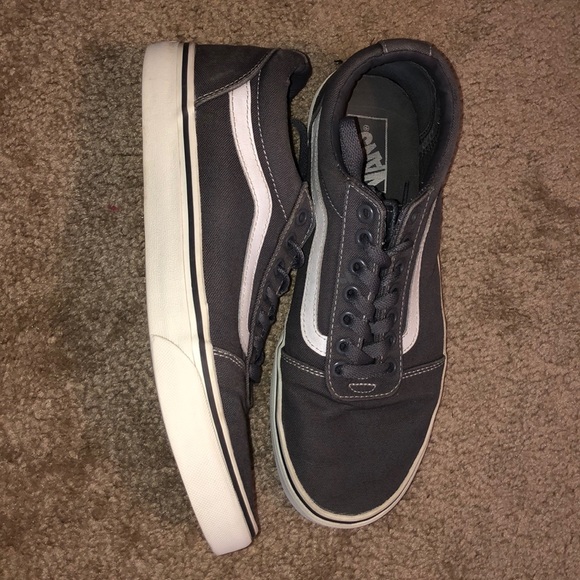 Gray Vans Old Skool - Picture 2 of 4